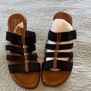 Italian Shoemakers Black and Brown Strappy (elastic)Sandals